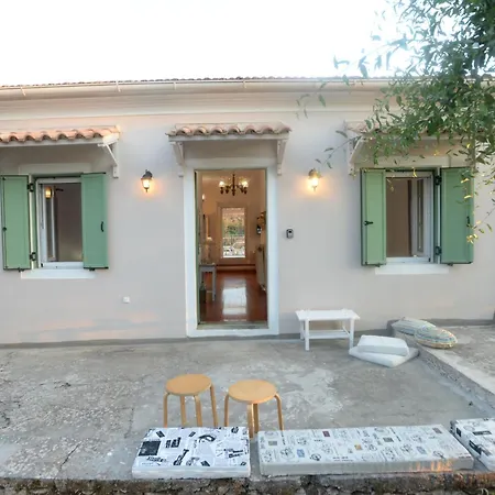 Casa Sulla Montagna * Loútsai